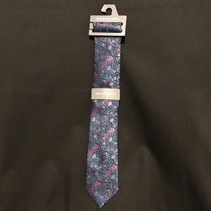 Geoffrey Beene tie